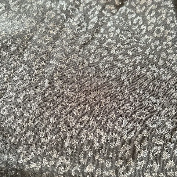 Yigal Azrouel Leopard Jacquard Cross Neck Top - Picture 14 of 15